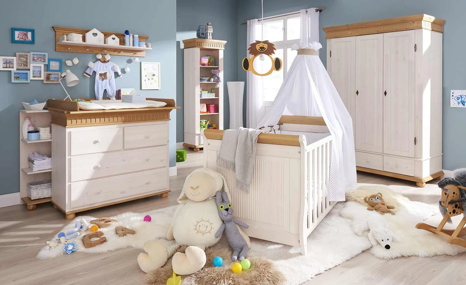 Standregal Bornholm | Kiefer Weiß / Kiefer antikfarben 5 Standregal Bornholm | Kiefer Weiß / Kiefer antikfarben – Bild 3