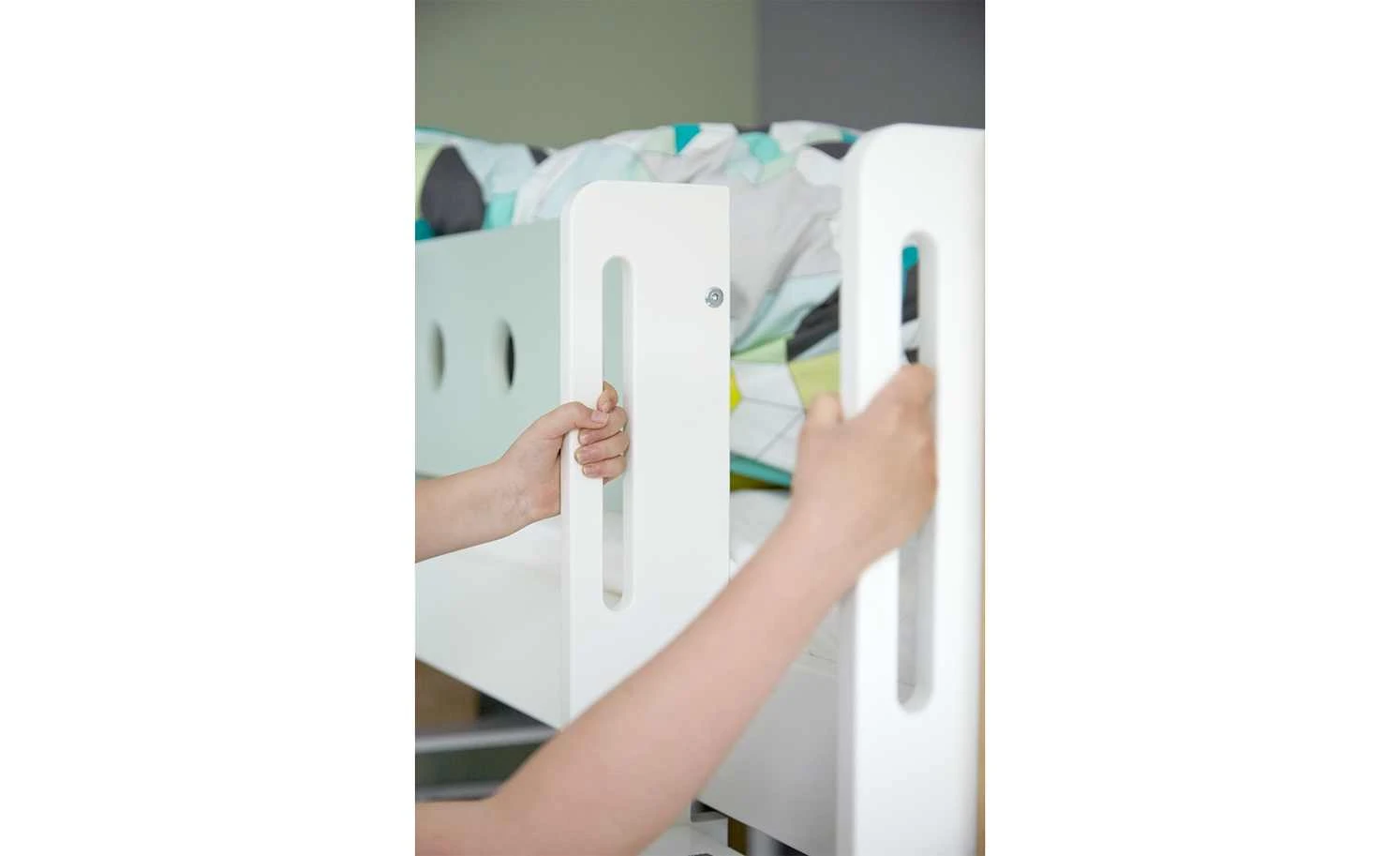 FLEXA Mittelhohes Bett Flexa White | Weiß Schrägleiter 4 FLEXA Mittelhohes Bett Flexa White | Weiß Schrägleiter – Bild 2