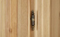 Kleiderschrank, 2-türig Bornholm | Kiefer antikbrushfarben geteilte gemusterte Tür 21 Kleiderschrank, 2-türig Bornholm | Kiefer antikbrushfarben geteilte gemusterte Tür -Kindermöbel Verkaufsladen 11119779 3 201901221137