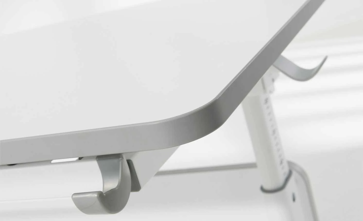PAIDI Schülerschreibtisch Diego | Kreideweiß / silberfarbig 4 PAIDI Schülerschreibtisch Diego | Kreideweiß / silberfarbig – Bild 2