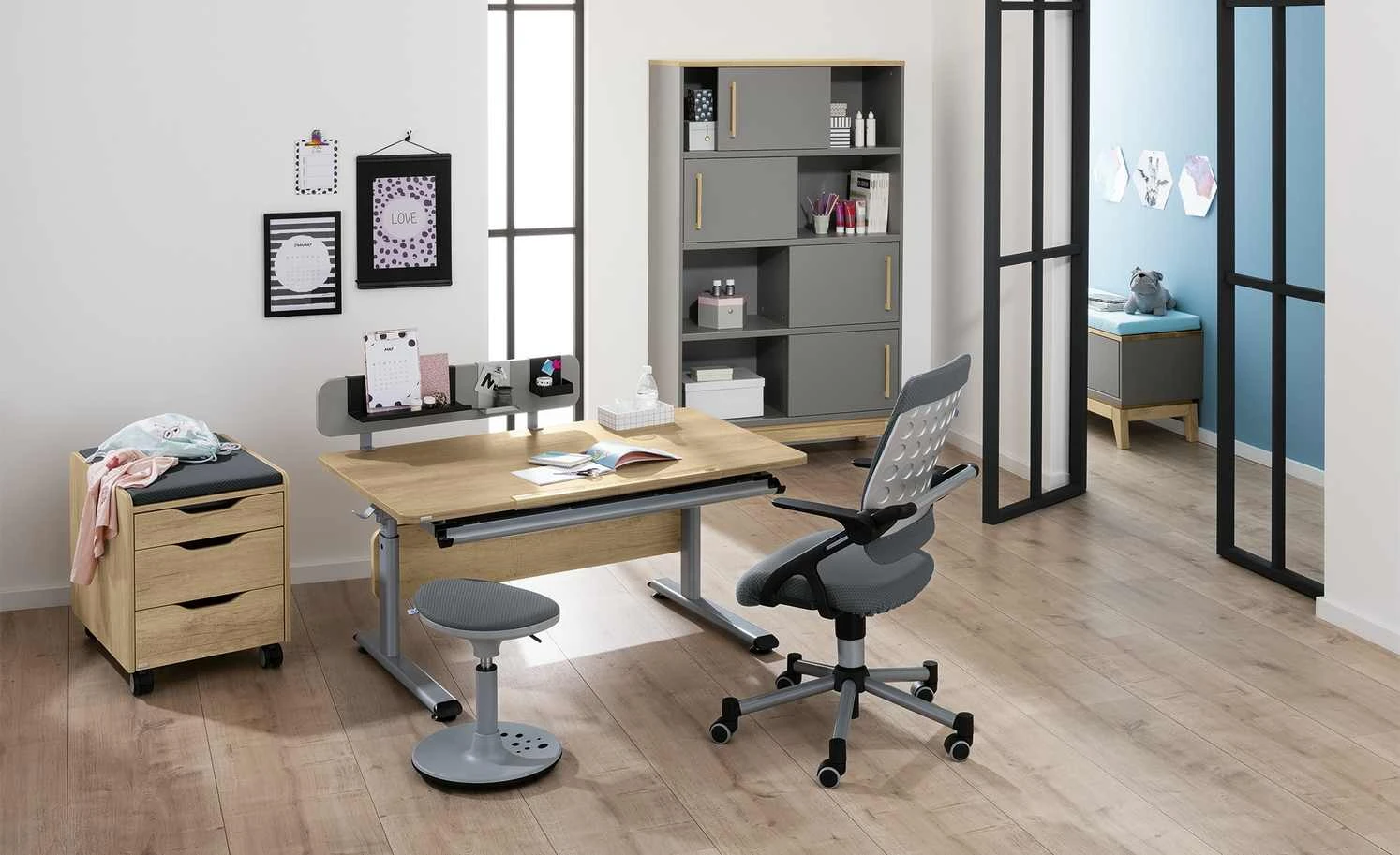 PAIDI Schülerschreibtisch Diego | Eiche Nebraska (Nachbildung) / silberfarbig 3 PAIDI Schülerschreibtisch Diego | Eiche Nebraska (Nachbildung) / silberfarbig