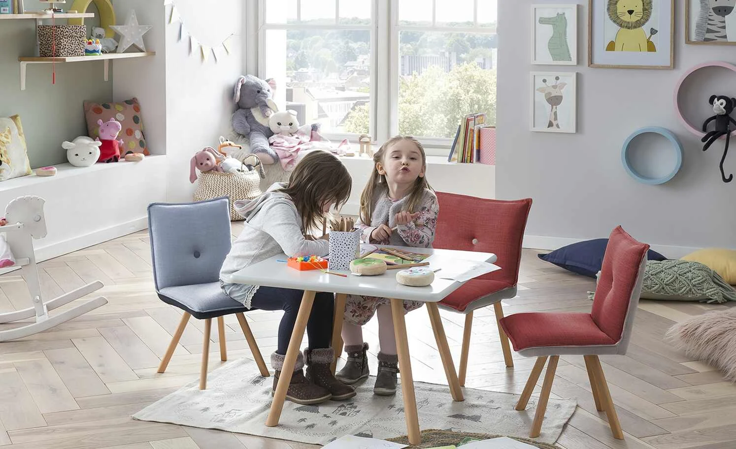 Kinder-Tisch Krümel | Weiß quadratisch 4 Kinder-Tisch Krümel | Weiß quadratisch – Bild 2